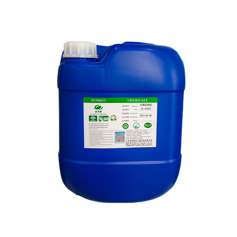 How does water-based flux maintain the insulation performance of solder joints in high-humidity environments?